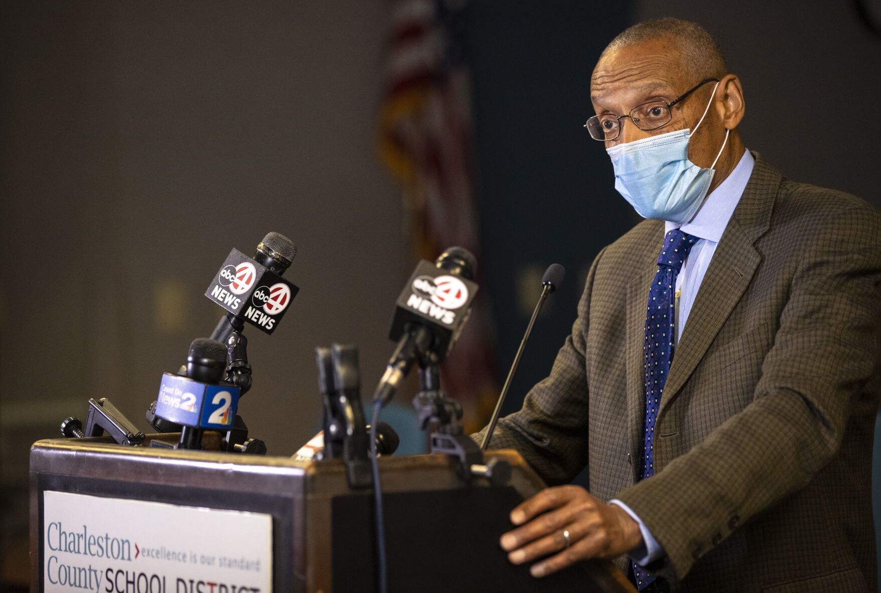 CCSD's preliminary budget includes $2K raise for all teachers, pay hike for hourly staff